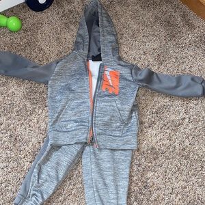 Toddler Nike sweatsuit